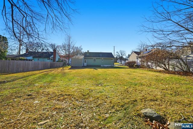 23 Colgate Road, Oakland, NJ 07436