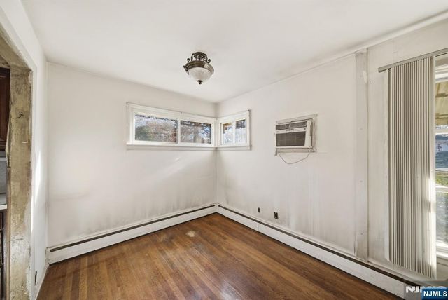 23 Colgate Road, Oakland, NJ 07436