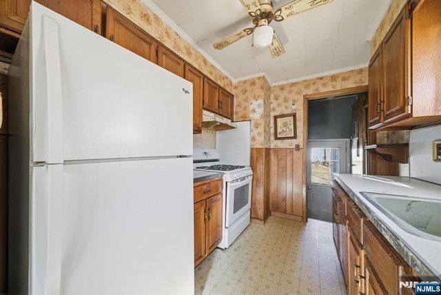 23 Colgate Road, Oakland, NJ 07436