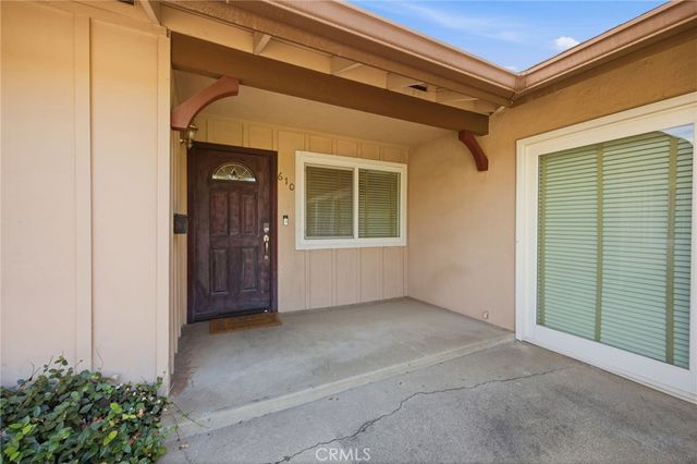 610 Ridgefield Drive, Claremont, CA 91711