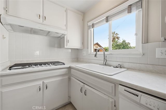 610 Ridgefield Drive, Claremont, CA 91711