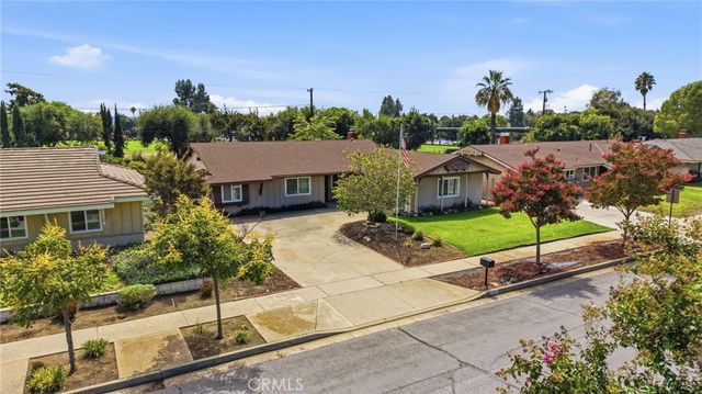 610 Ridgefield Drive, Claremont, CA 91711