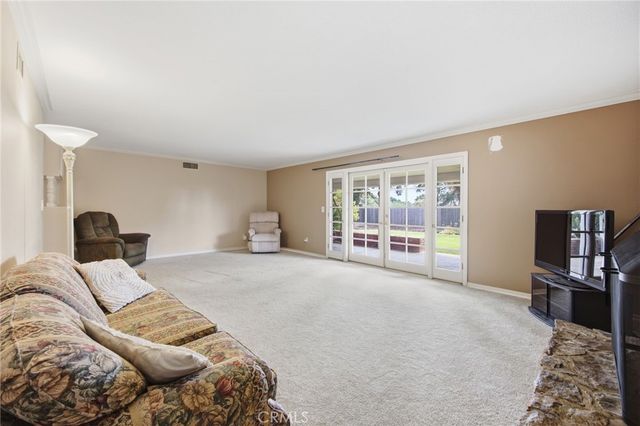610 Ridgefield Drive, Claremont, CA 91711