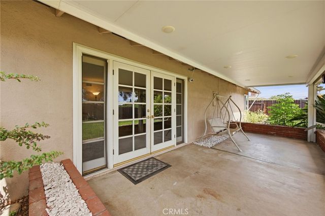610 Ridgefield Drive, Claremont, CA 91711