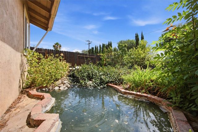 610 Ridgefield Drive, Claremont, CA 91711