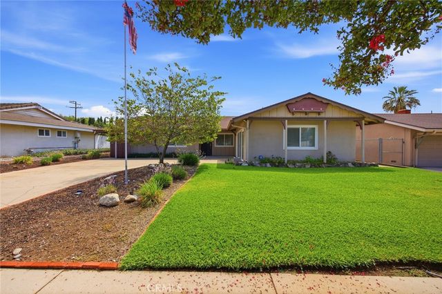 610 Ridgefield Drive, Claremont, CA 91711