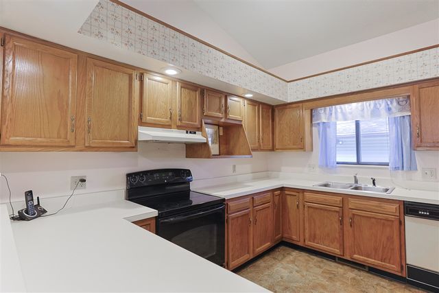 208 Christiana Drive, Niles, MI 49120