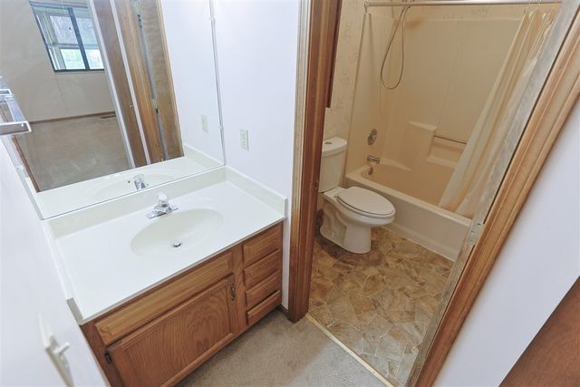 208 Christiana Drive, Niles, MI 49120
