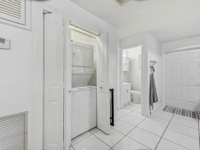 2200 Monroe Street 24, Hollywood, FL 33020