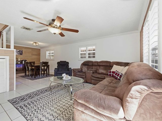 2200 Monroe Street 24, Hollywood, FL 33020