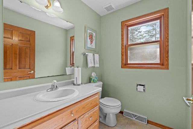 N1357 TUCKAWAY COURT, Greenville, WI 54942