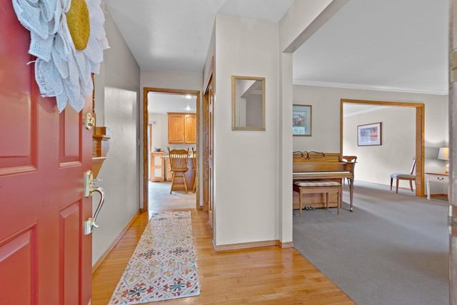 N1357 TUCKAWAY COURT, Greenville, WI 54942