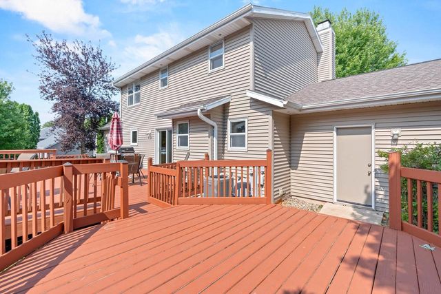 N1357 TUCKAWAY COURT, Greenville, WI 54942