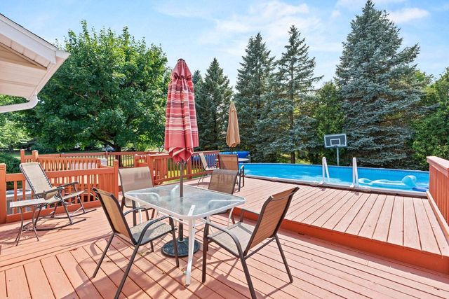 N1357 TUCKAWAY COURT, Greenville, WI 54942