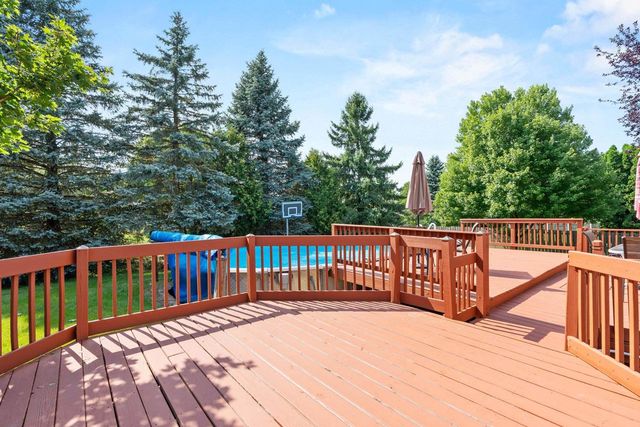 N1357 TUCKAWAY COURT, Greenville, WI 54942
