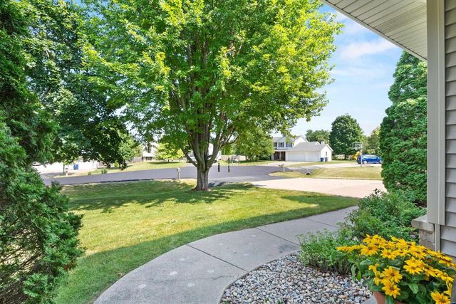 N1357 TUCKAWAY COURT, Greenville, WI 54942