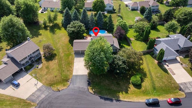 N1357 TUCKAWAY COURT, Greenville, WI 54942