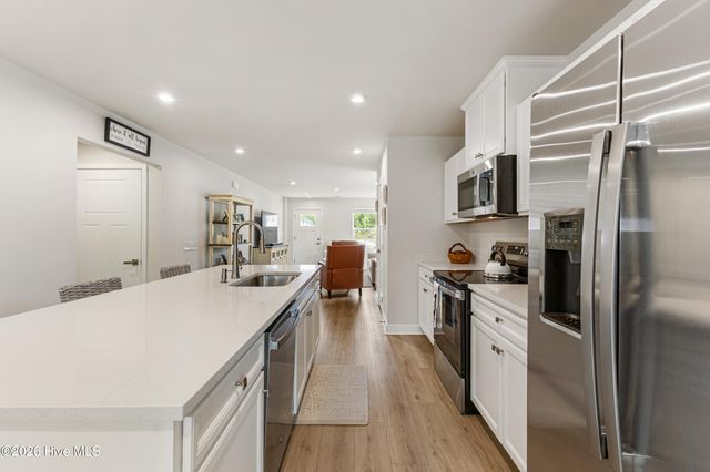 2061 Parow Lane NW, Calabash, NC 28467