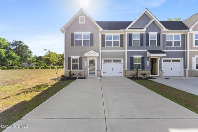 2061 Parow Lane NW, Calabash, NC 28467
