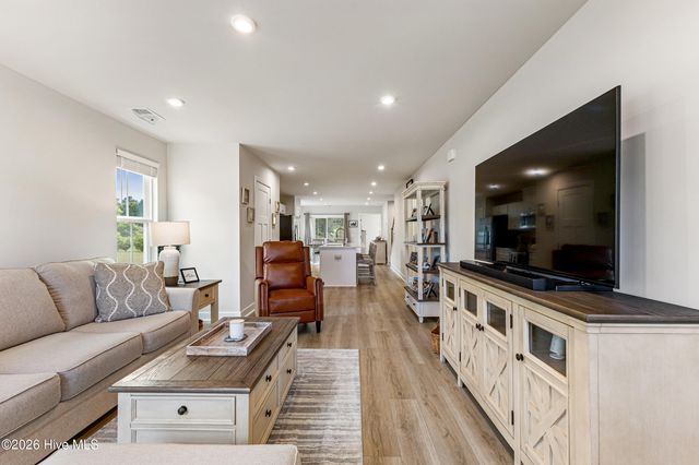 2061 Parow Lane NW, Calabash, NC 28467