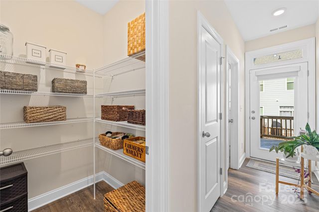 10252 Glenmere Creek Circle, Charlotte, NC 28262