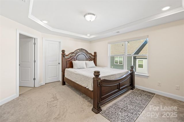 10252 Glenmere Creek Circle, Charlotte, NC 28262