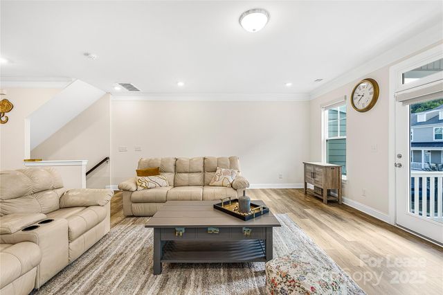 10252 Glenmere Creek Circle, Charlotte, NC 28262