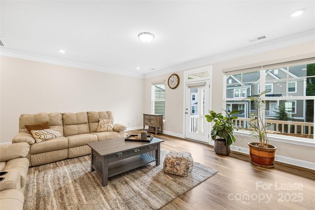 10252 Glenmere Creek Circle, Charlotte, NC 28262