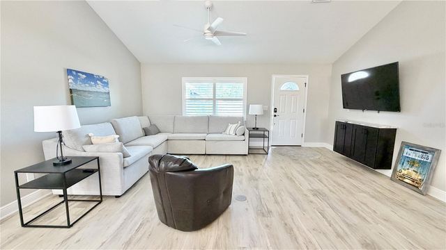 6425 SW 180TH CIRCLE, Dunnellon, FL 34432