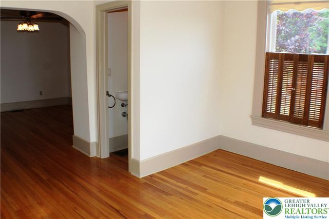 1020 Moravia Street, Lower Saucon Twp, PA 18015