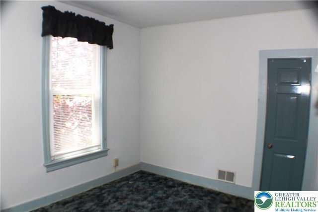 1020 Moravia Street, Lower Saucon Twp, PA 18015