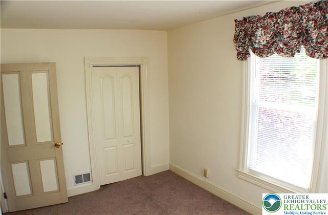 1020 Moravia Street, Lower Saucon Twp, PA 18015