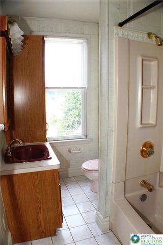 1020 Moravia Street, Lower Saucon Twp, PA 18015