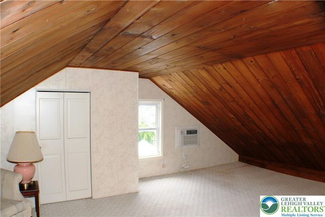 1020 Moravia Street, Lower Saucon Twp, PA 18015