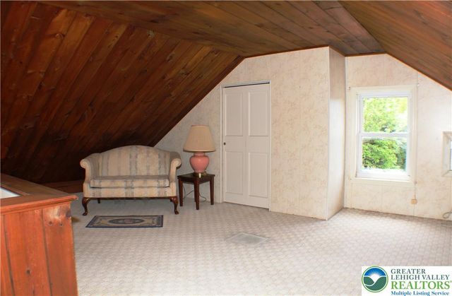 1020 Moravia Street, Lower Saucon Twp, PA 18015