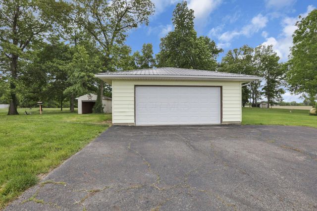 4849 Campbell Road, Ashville, OH 43103