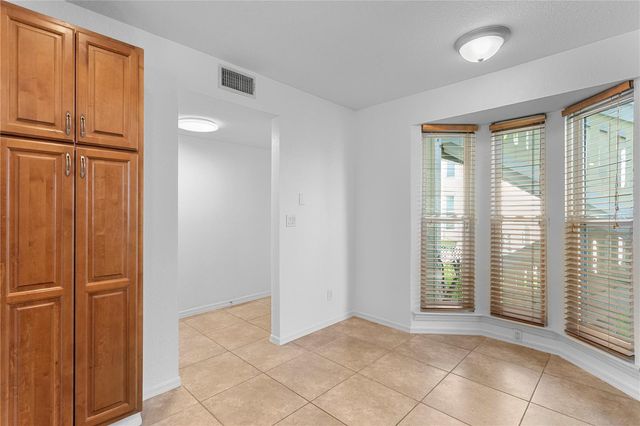 10399 PARADISE BOULEVARD 106B, Treasure Island, FL 33706