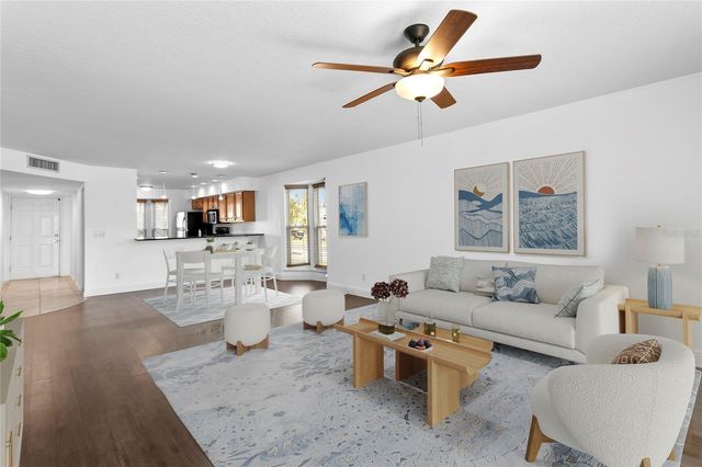 10399 PARADISE BOULEVARD 106B, Treasure Island, FL 33706