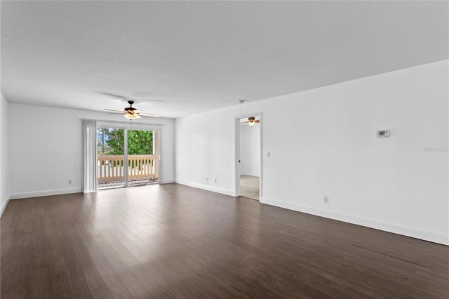 10399 PARADISE BOULEVARD 106B, Treasure Island, FL 33706