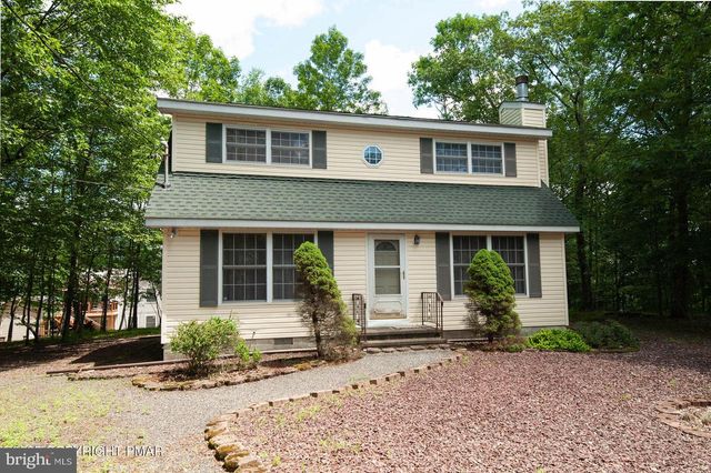3216 CARLISLE CT, Bushkill, PA 18324