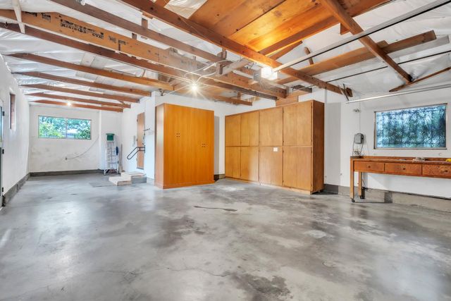 61 Saratoga Cir, Sacramento, CA 95864