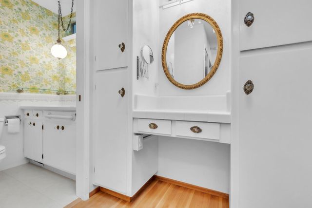 61 Saratoga Cir, Sacramento, CA 95864