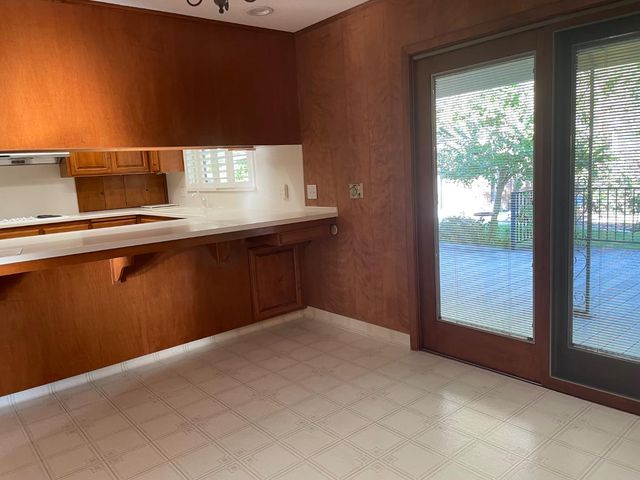 61 Saratoga Cir, Sacramento, CA 95864