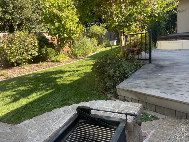 61 Saratoga Cir, Sacramento, CA 95864