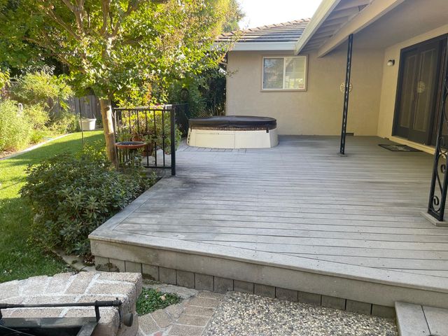 61 Saratoga Cir, Sacramento, CA 95864