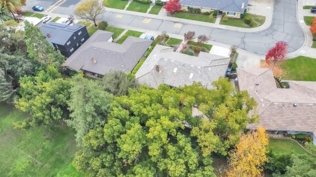 61 Saratoga Cir, Sacramento, CA 95864