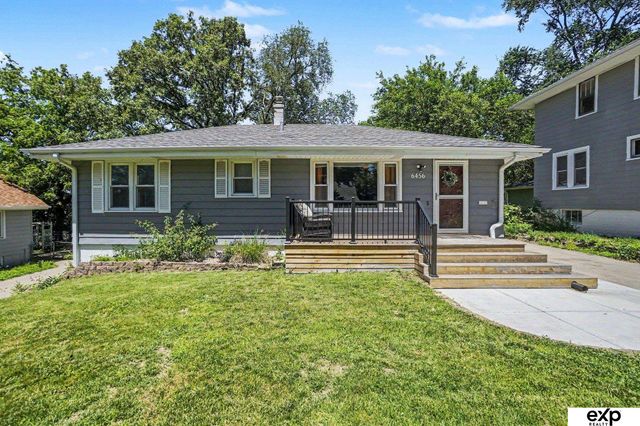 6456 Parker Street, Omaha, NE 68104