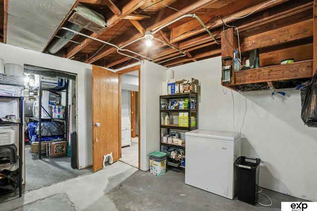 6456 Parker Street, Omaha, NE 68104