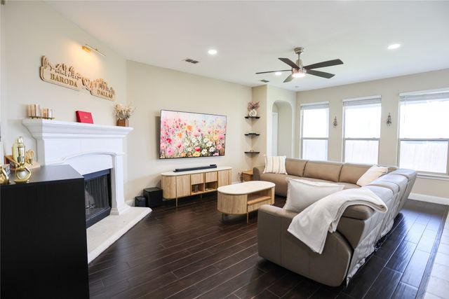 1952 Sunny Side Drive, Little Elm, TX 75068