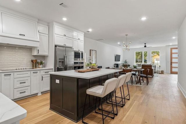 4116 W Olive Street, Rogers, AR 72756